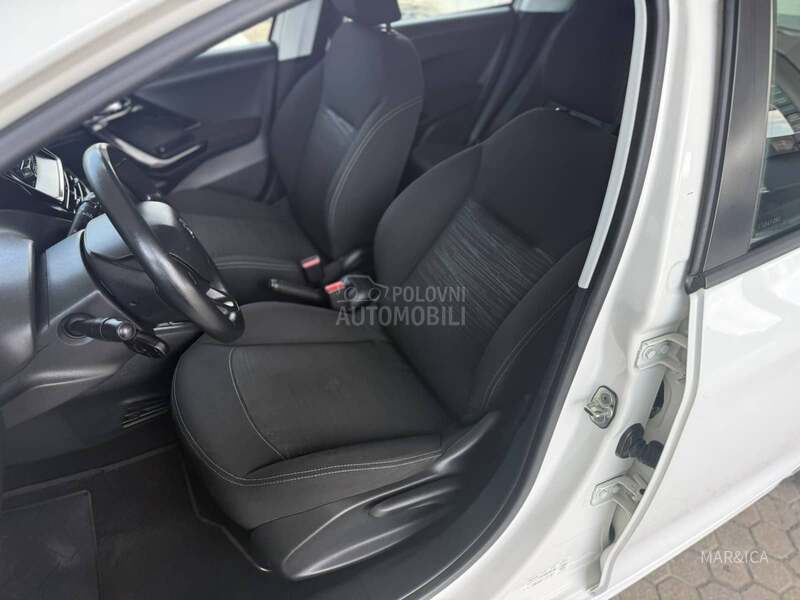 Peugeot 208 1.4 HDI
