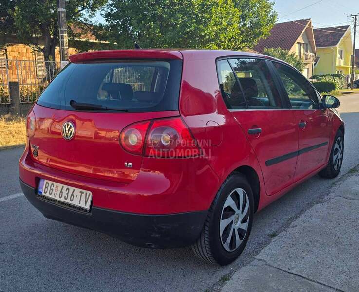 Volkswagen Golf 5 1.6