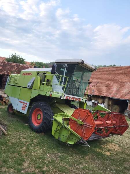 Claas Dominator 66
