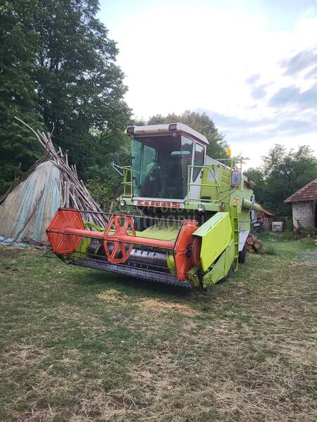 Claas Dominator 66