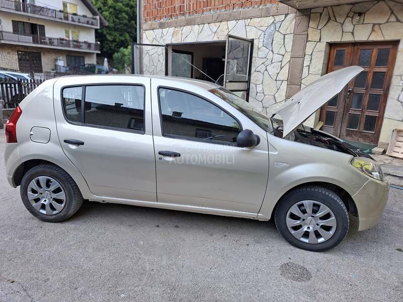 Dacia Sandero 