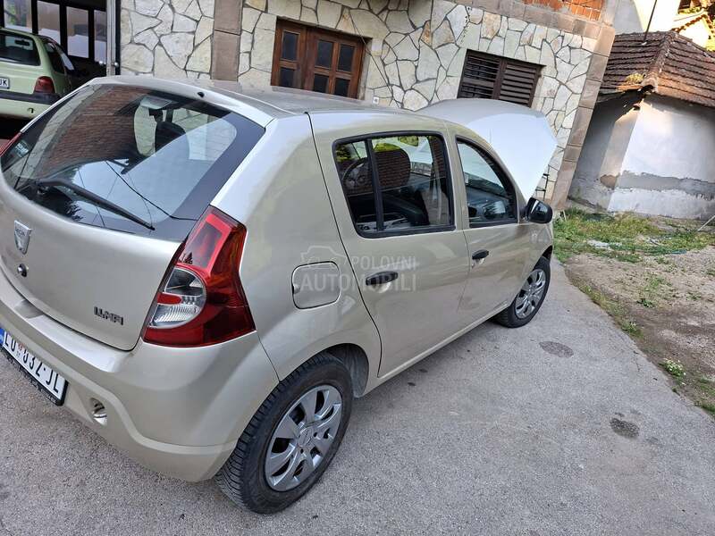 Dacia Sandero 