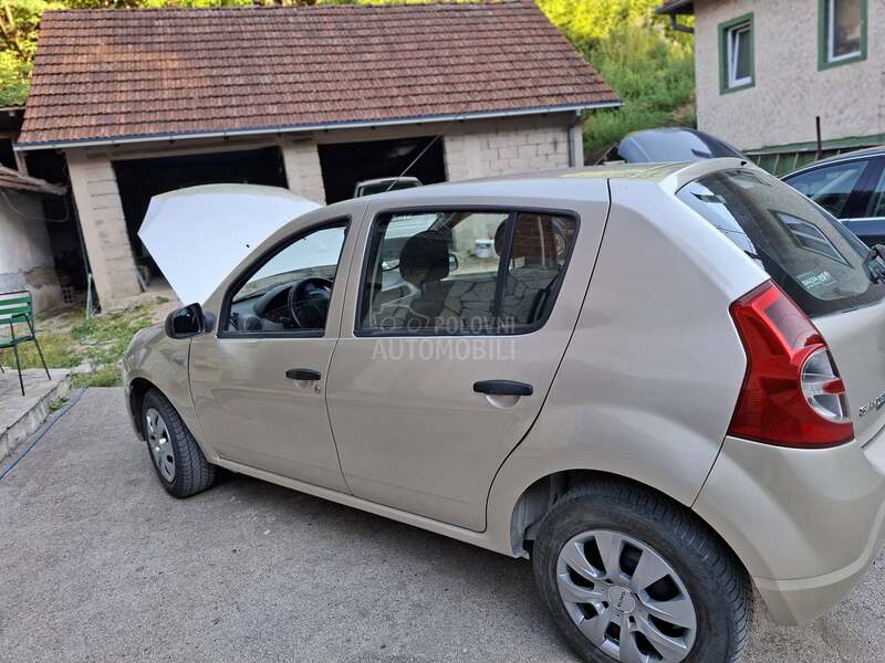 Dacia Sandero 