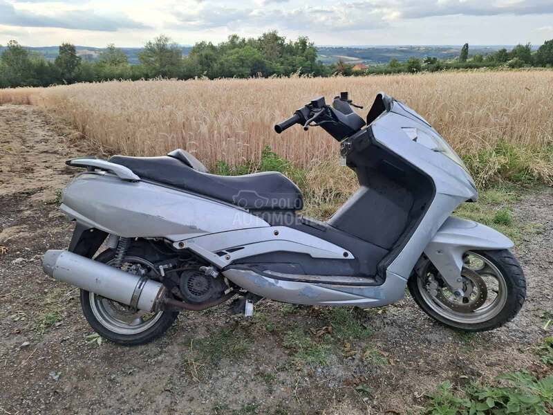 skuter Sampo 125 2013god