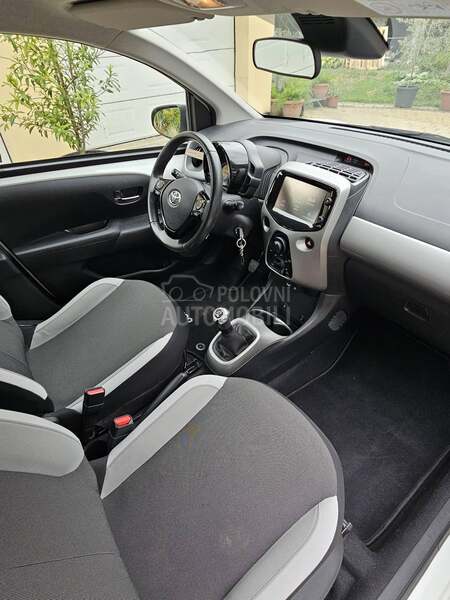 Toyota Aygo X-PLAY Edition S