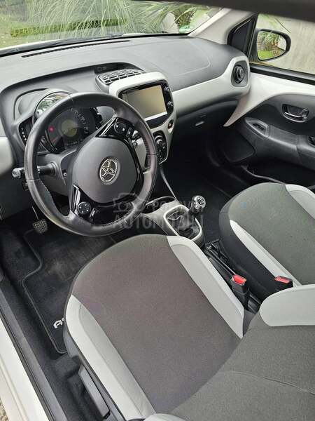 Toyota Aygo X-PLAY Edition S