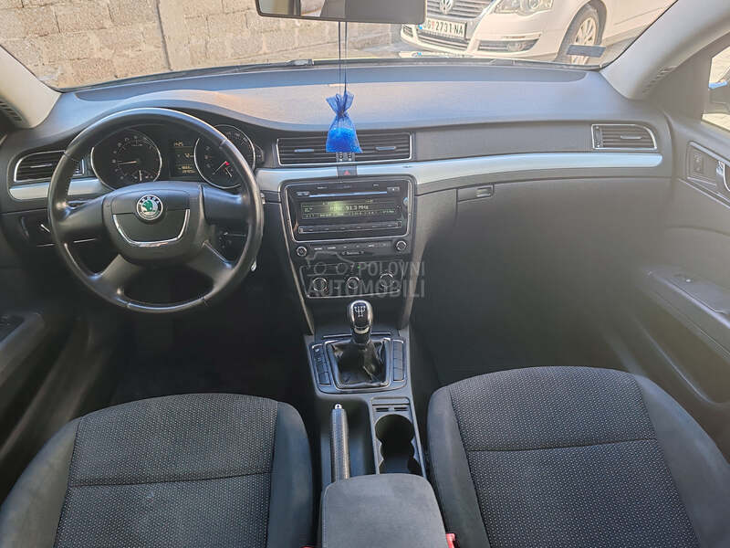 Škoda Superb 