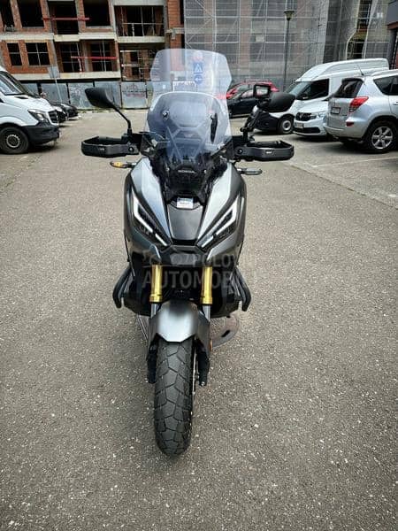 Honda X adv 750