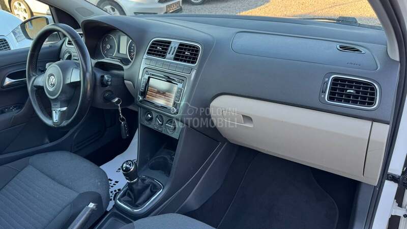Volkswagen Polo PANO / HIGHLINE
