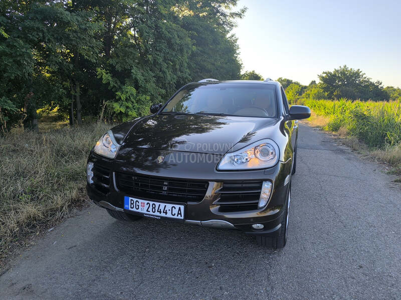 Porsche Cayenne 