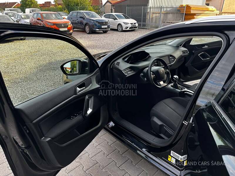 Peugeot 308 SW 1.6 HDI PANO
