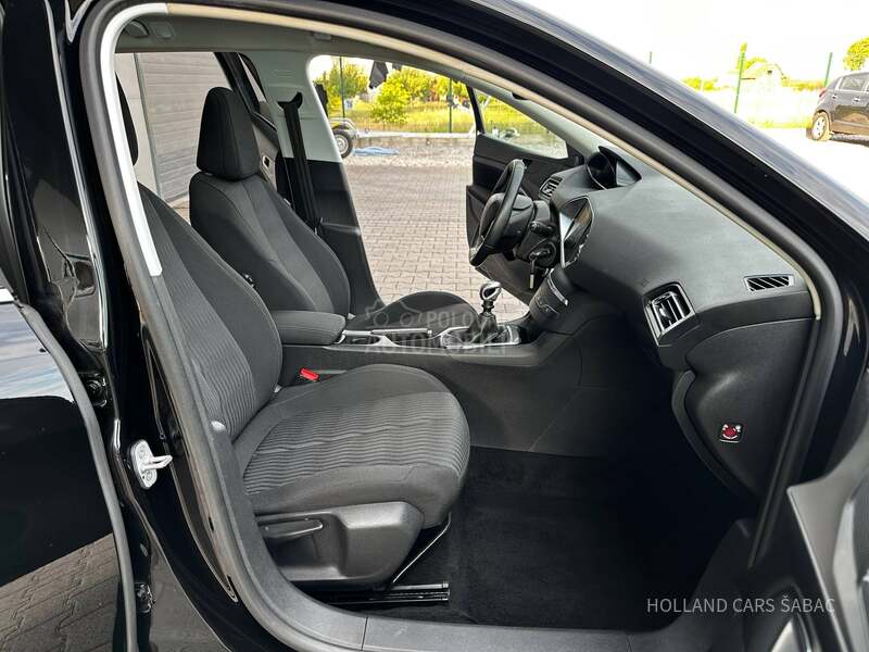 Peugeot 308 SW 1.6 HDI PANO