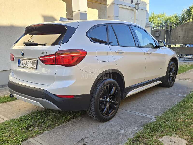 BMW X1 2.0D Sportline Perla