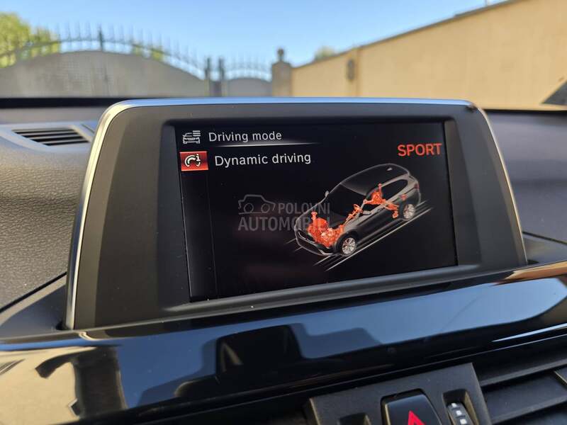 BMW X1 2.0D Sportline Perla