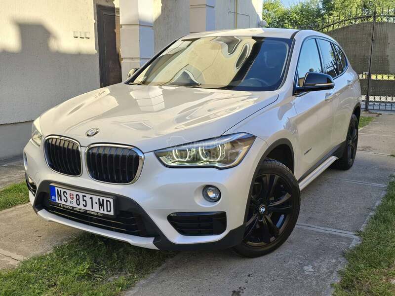 BMW X1 2.0D Sportline Perla