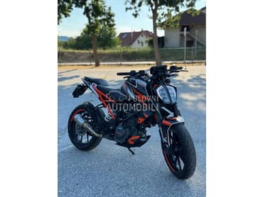 KTM Duke 125