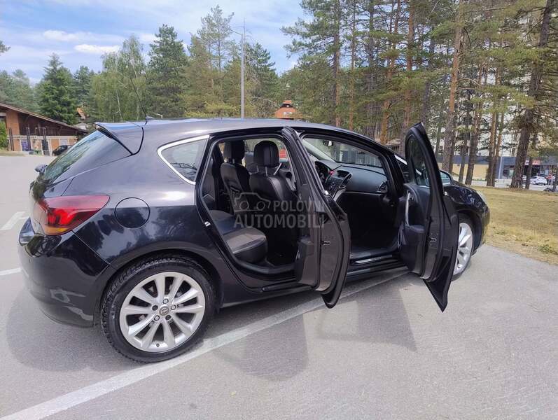 Opel Astra J 1.7 cdti