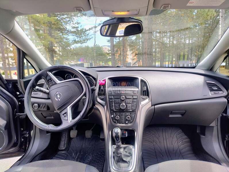 Opel Astra J 1.7 cdti