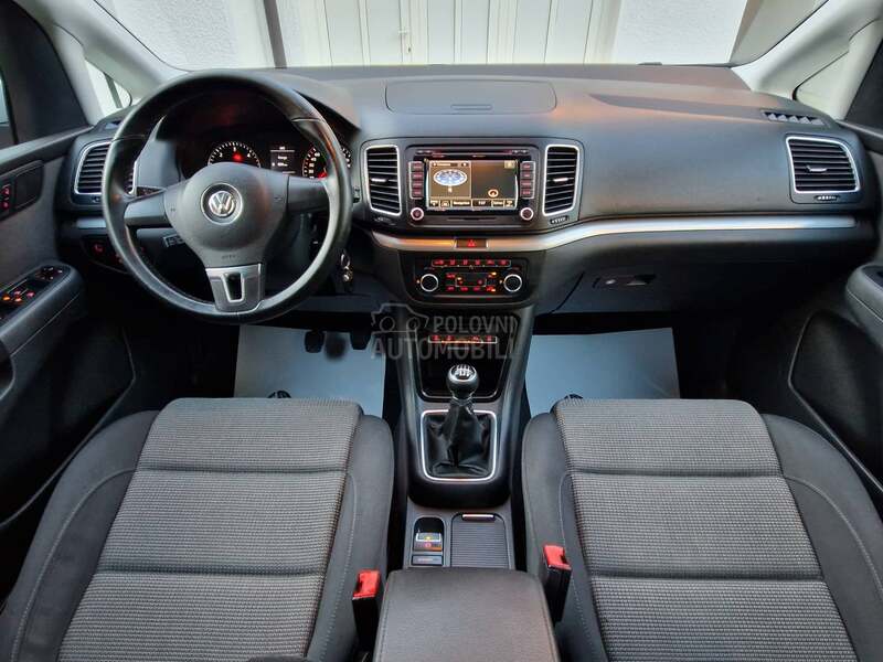 Volkswagen Sharan 2.0 TDI 7S Nav Xenon