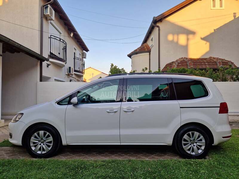 Volkswagen Sharan 2.0 TDI 7S Nav Xenon