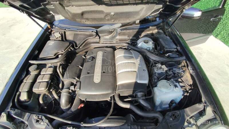 Mercedes Benz E 200 