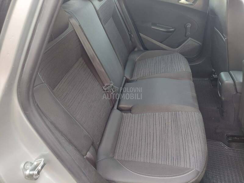 Opel Astra J 1.6 cdti