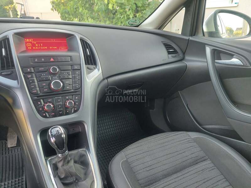 Opel Astra J 1.6 cdti