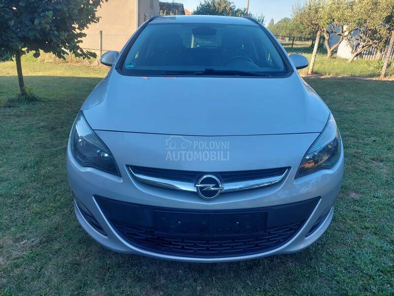 Opel Astra J 1.6 cdti