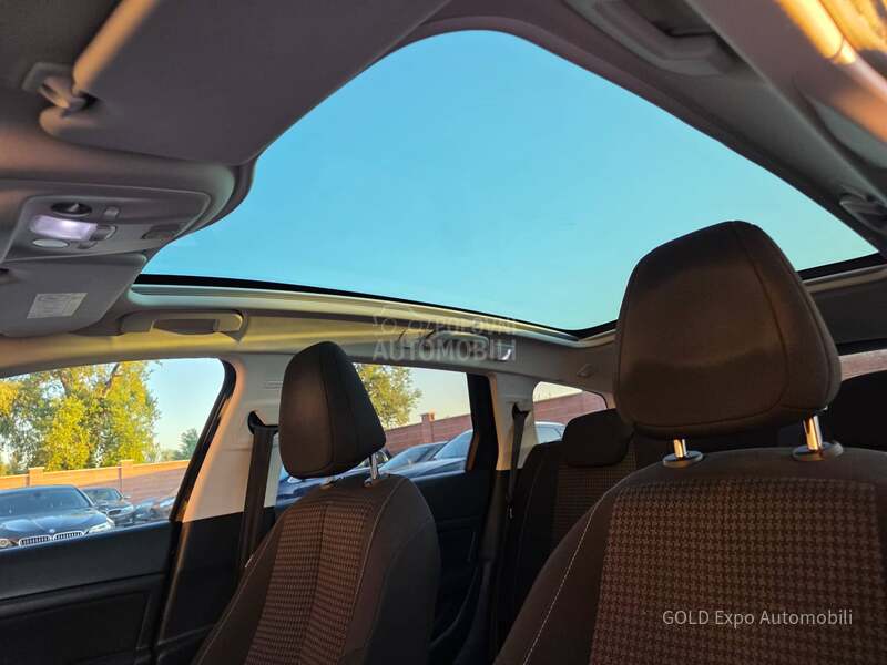 Peugeot 308 1.6 BlueHDi ALLURE