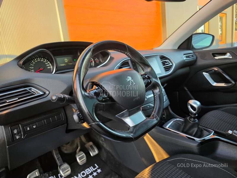 Peugeot 308 1.6 BlueHDi ALLURE
