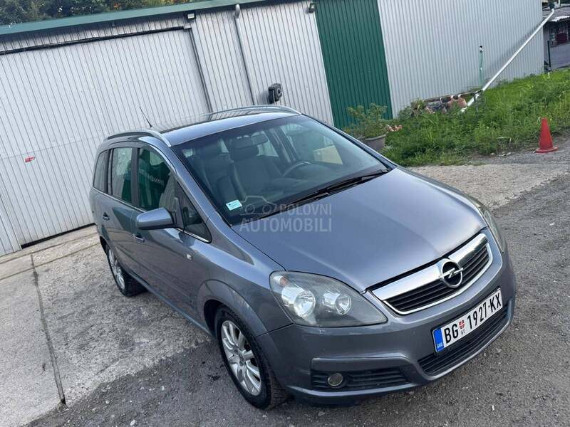 Opel Zafira 7 s e d i s t a