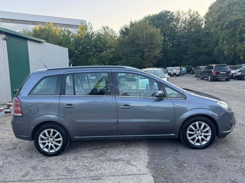 Opel Zafira 7 s e d i s t a
