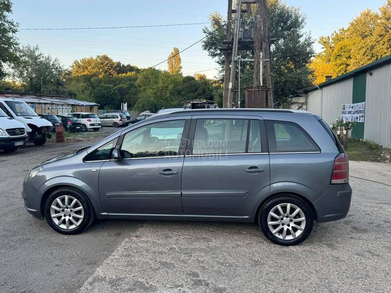 Opel Zafira 7 s e d i s t a