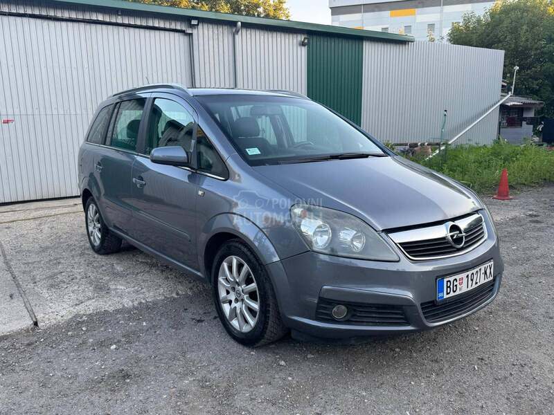 Opel Zafira 7 s e d i s t a
