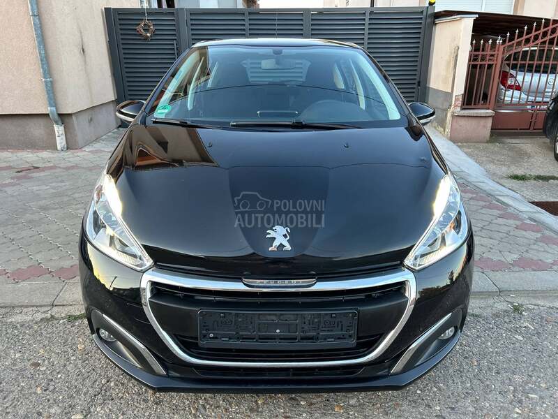 Peugeot 208 1.2 //PureTech//