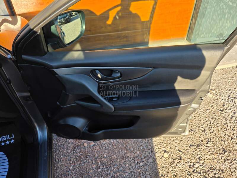 Nissan Qashqai 1.2 X-TRONIC 145K.M.