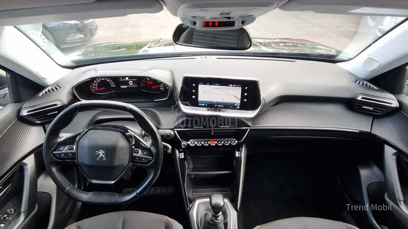 Peugeot 2008 1.2 Pure tech
