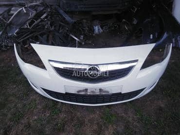 Prednji branik i maska za Opel Astra J