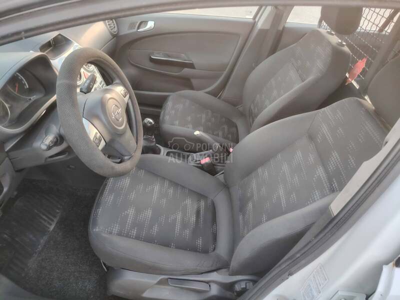 Opel Corsa D 