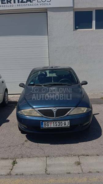 Lancia Ypsilon 