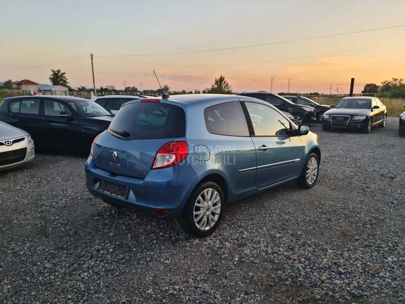 Renault Clio 1.2 b