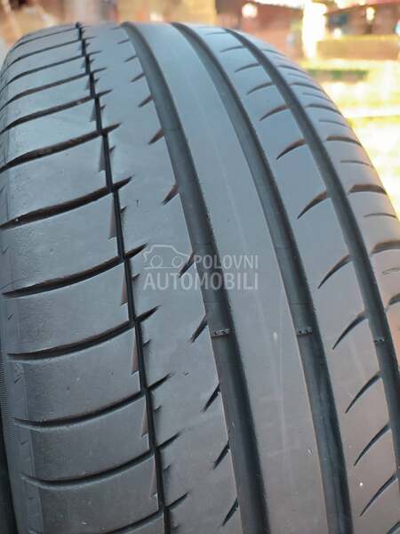 Michelin 225/60 R18 Letnja