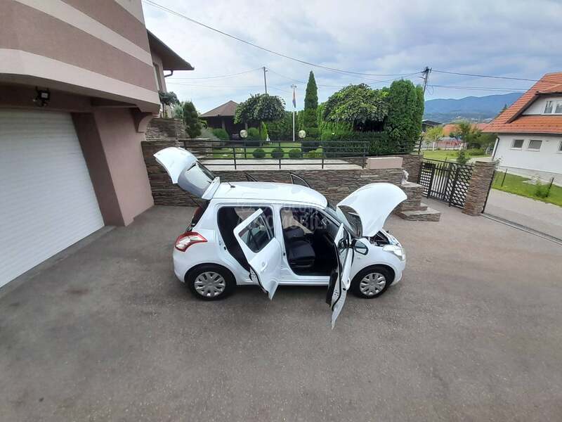 Suzuki Swift 4x4 UV0Z/CH kao NOOV