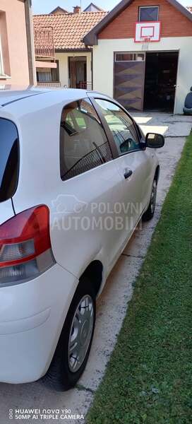 Toyota Yaris 1.0 vvti