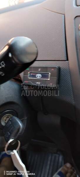 Toyota Yaris 1.0 vvti