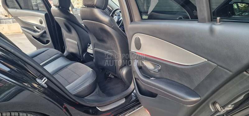 Mercedes Benz E 200 AVANTGARDE/PREMIUM