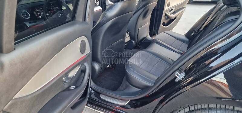 Mercedes Benz E 200 AVANTGARDE/PREMIUM