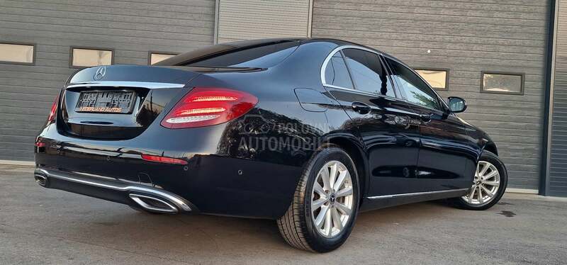 Mercedes Benz E 200 AVANTGARDE/PREMIUM