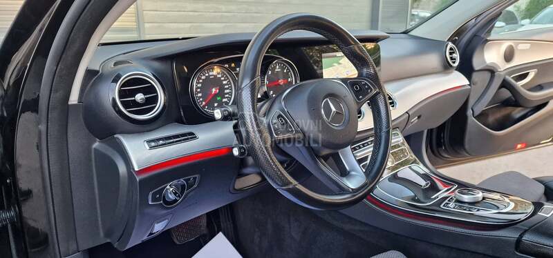Mercedes Benz E 200 AVANTGARDE/PREMIUM