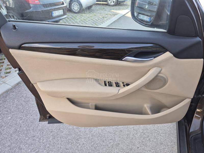 BMW X1 118d  NA VIGACIJA